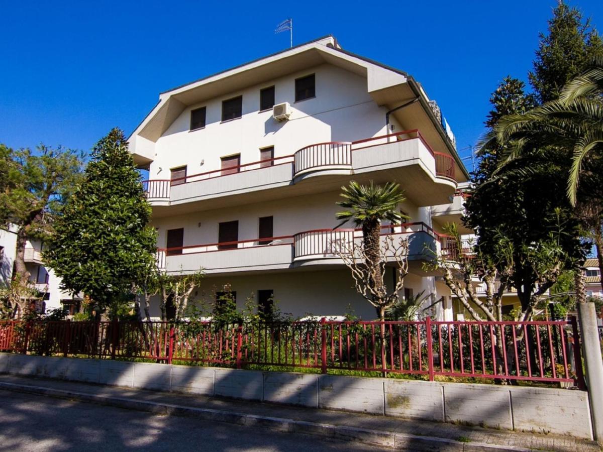 Apartment Magnolia By Interhome Porto d'Ascoli Dış mekan fotoğraf